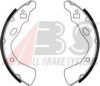 MAZDA D0012638Z Brake Shoe Set